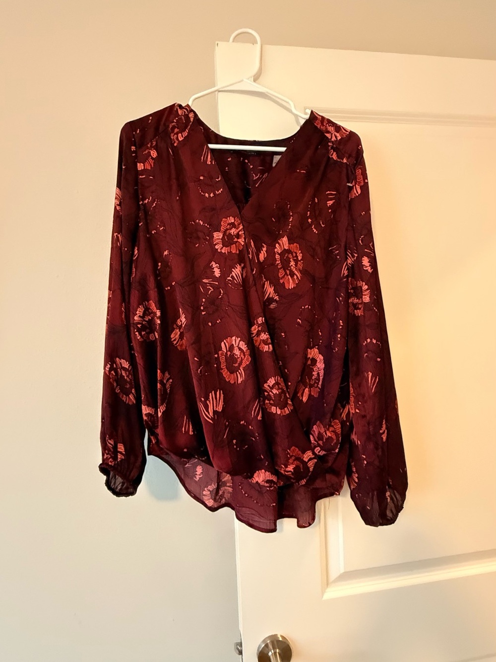 T Tahari Burgundy Floral Surplice Blouse